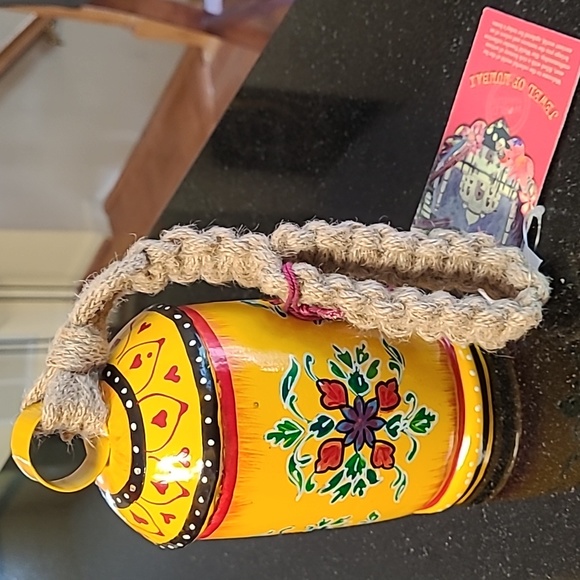 💛❤️Jewel of Mumbai Cow Bell - Picture 4 of 10